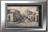 Blida-La-Rue-d-Alger-mit-Einheimischen.jpg