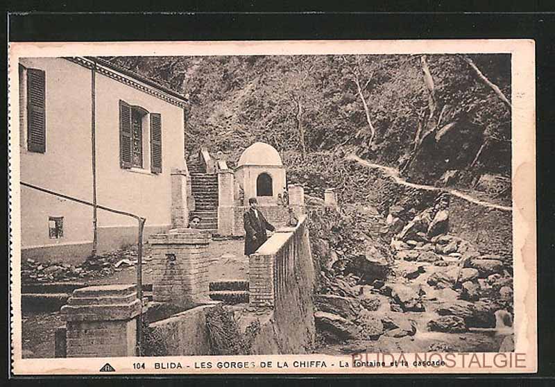 Blida-les-gorges-de-la-chiffa-la-fontaine-et-la-cascade.jpg